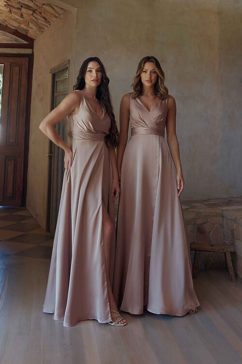 4 Standout Styles for Maid of Honor Dresses  Junebug Weddings  Simple bridesmaid  dresses Maid of honour dresses Blue bridesmaid dresses